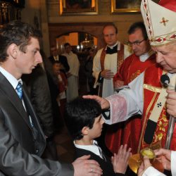 T.WARCZAK - Uroczystość przyjęcia Sakramentu Bierzmowania / Zakliczyn, 6.11.2013r.