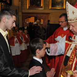 T.WARCZAK - Uroczystość przyjęcia Sakramentu Bierzmowania / Zakliczyn, 6.11.2013r.