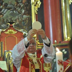 T.WARCZAK - Uroczystość przyjęcia Sakramentu Bierzmowania / Zakliczyn, 6.11.2013r.