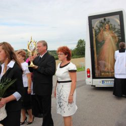 Nawiedzenie obrazu Jezusa Miłosiernego oraz relikwii św. s. Faustyny Kowalskiej i bł. Jana Pawła II