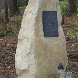 Poświęcenie obelisków na starych cmentarzach