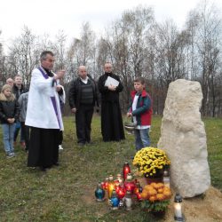 Poświęcenie obelisków na starych cmentarzach