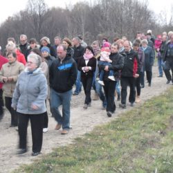 Poświęcenie obelisków na starych cmentarzach