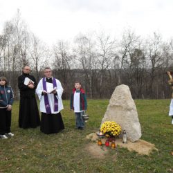 Poświęcenie obelisków na starych cmentarzach